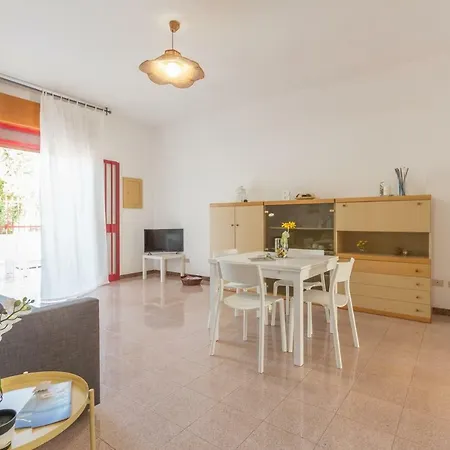 Casa Gaia Con Giardino Apartment *
